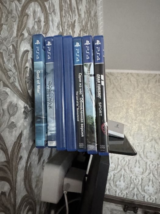 Плейстейшн 4 с играми