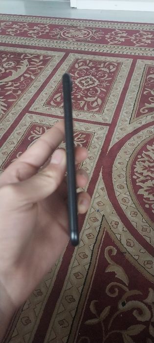 Айфон 7 128 гб . .