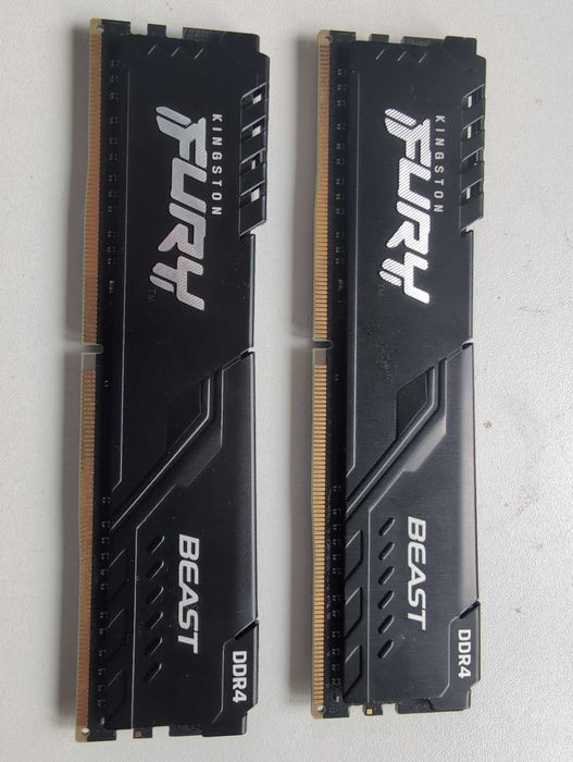 Kingston Fury Beast 32GB (2x16GB) DDR4 3200 CL16 – kit dual channel, testat