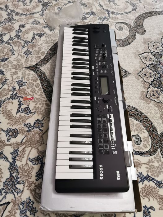 Korg kross 2 sotiladi