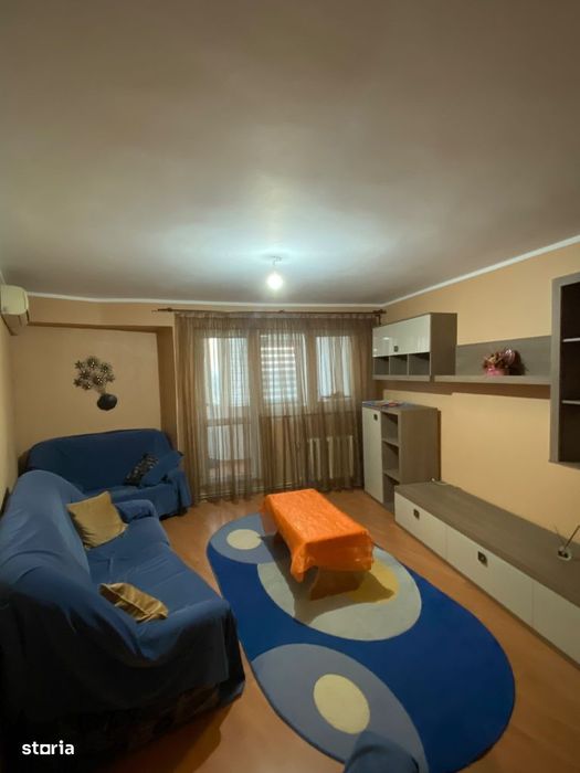 Apartament 4 camere | 104 mp total | Micro 18 | Panouri apa calda