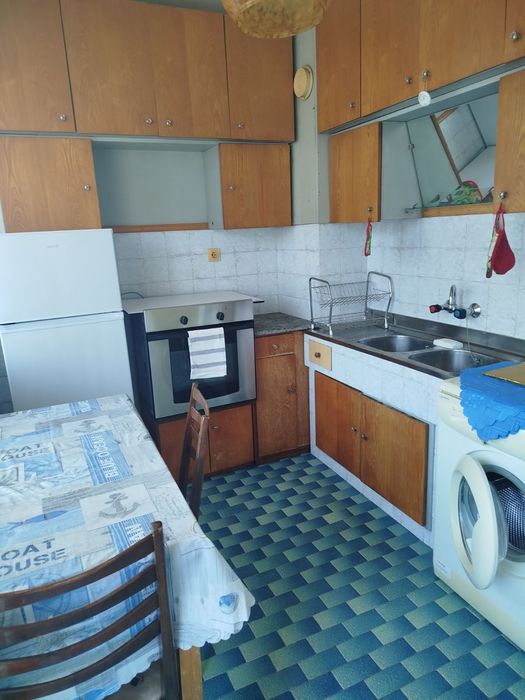 Дава се под наем Двустаен апартамент в Габрово, Център - 68 кв.м за 229.5 € - Снимка #1