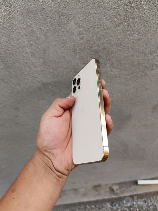 Iphone 12 pro sotiladi surhandaryo shorchi