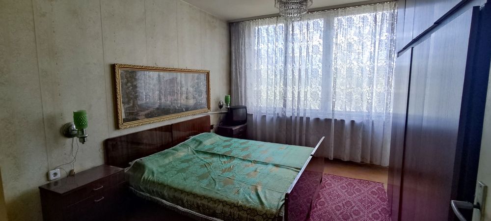 Отдава апартамент под наем в западната част на Казанлък