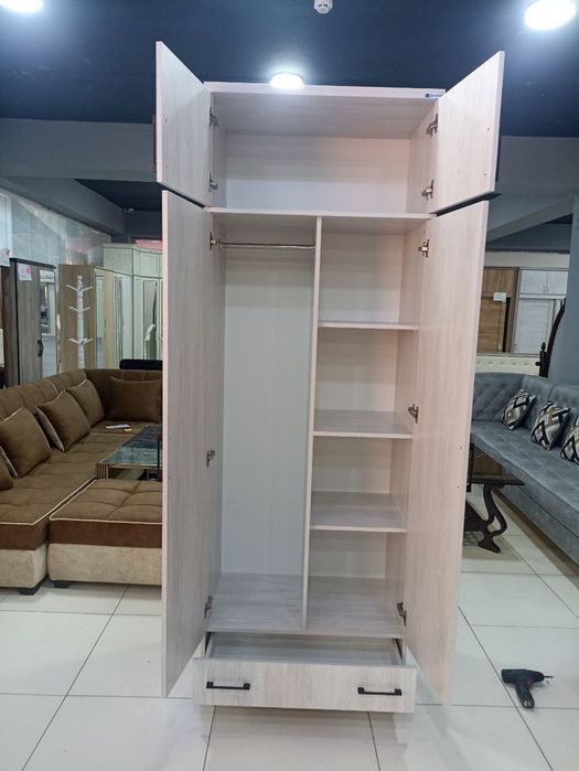 Распашной шкаф ЛДСП.  Фабричное качество от Comfort Mebel