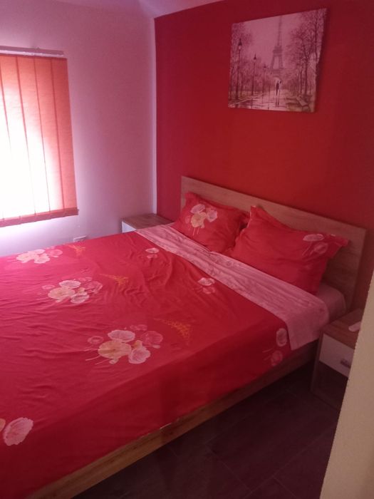 De inchiriat etaj in vila cu intrare separata