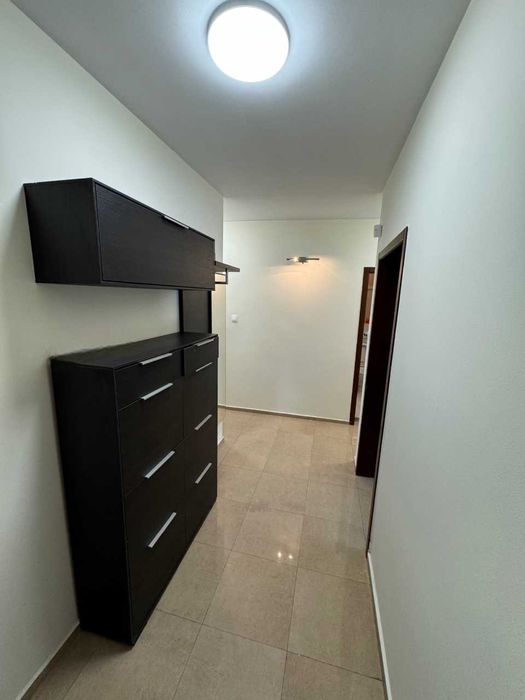 Дава се под наем Тристаен апартамент в София, Център - 100 кв.м за 739.5 € - Снимка #1