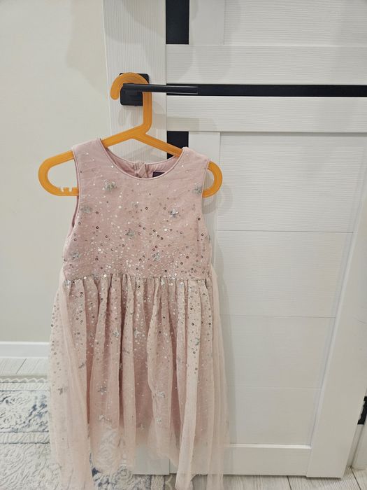 Продам Платье для девочек