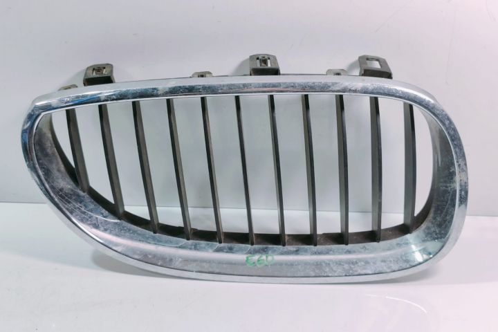 Grila radiator  dreapta 51137065702 BMW Seria 5 E60/E61