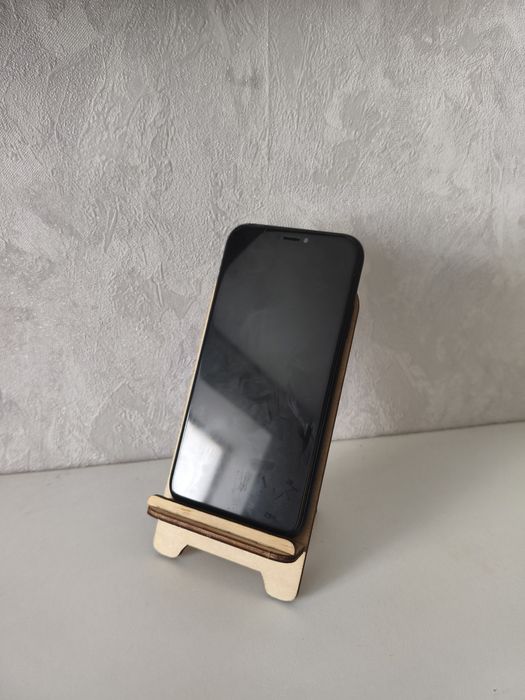 Iphone XR 64, 75