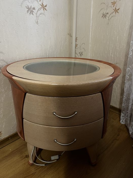 Продам спальный гарнитур