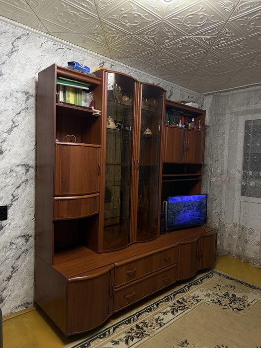Продам шкаф-стенку в гостиную
