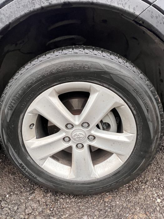 Продаю зимнюю резину