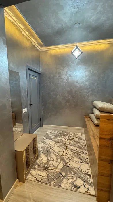 Чиланзар 9 квартал 2в3/4/4 Меб+Тех Балкон 1,5х6