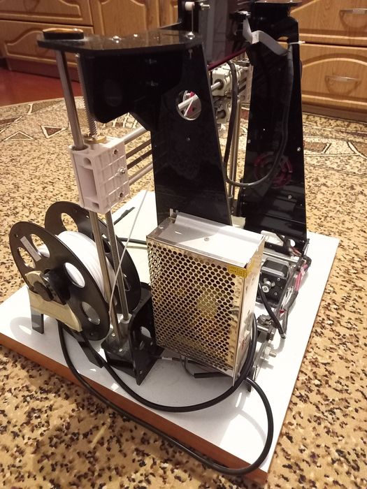 Продам 3д принтер
