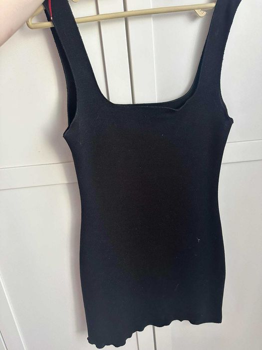 Къса еластична черна рокля Zara, размер Л