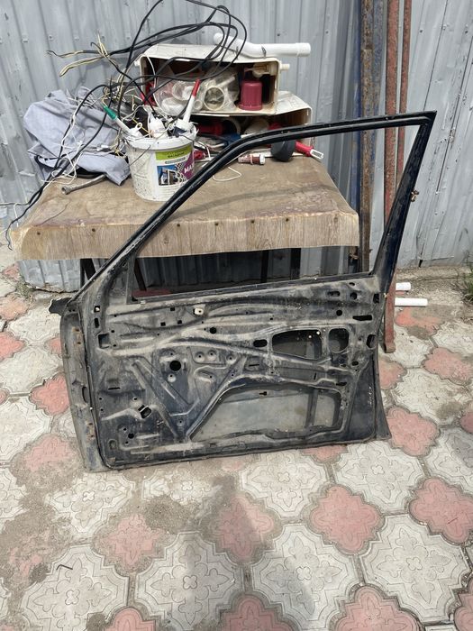 Дверь от авто Mercedes Benz