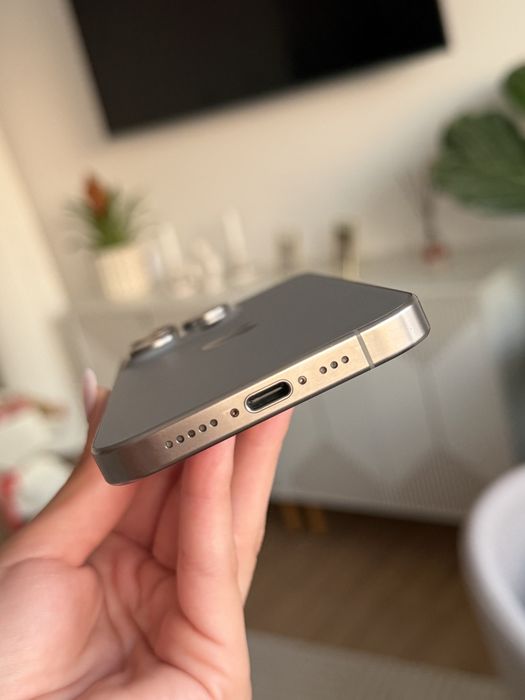 iPhone 15 Pro 128GB Natural Titanium — Impecabil