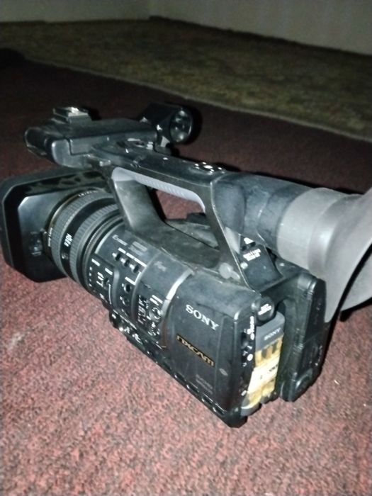 Video kamera sotiladi