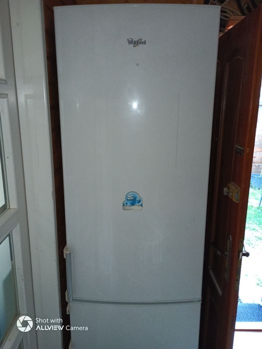 Combina frigorifica Whirlpool