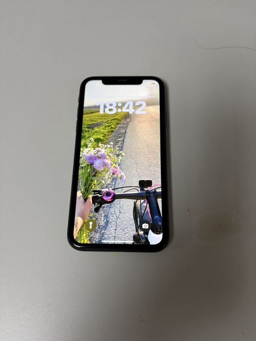 Iphone 11 64gb. Черный
