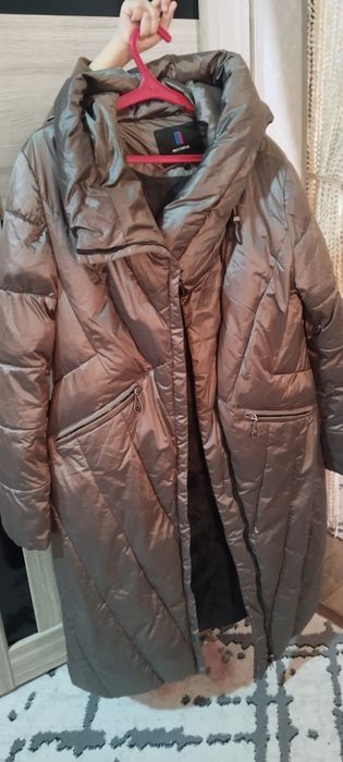 Куртка сотилади холати яхши