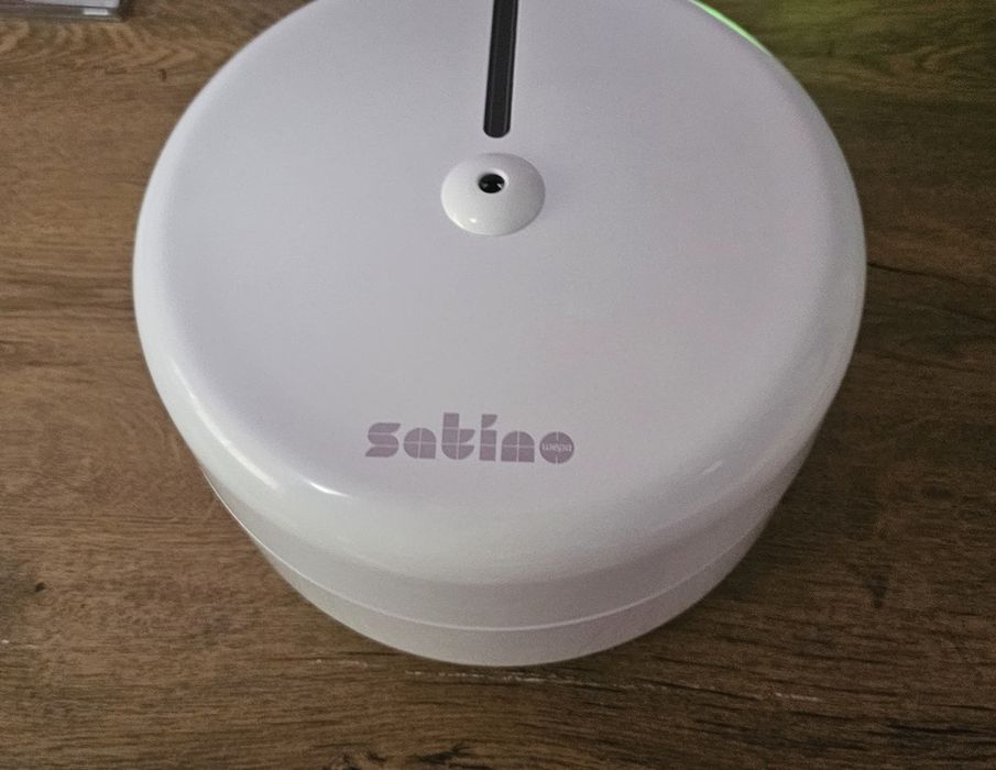 Dispenser cu derulare centrala pentru hârtie igienica
