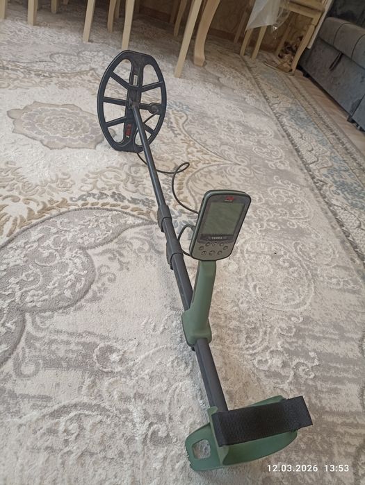 Срочно продам металлоискатель