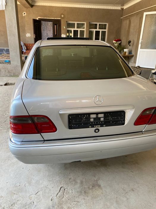 Mersedes w210 sotiladi