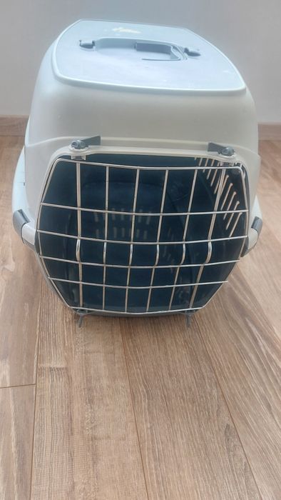 Продава се транспортна чанта за котка/куче