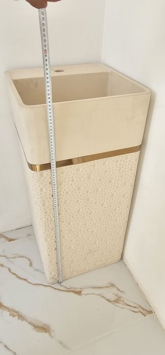 Раковина декоративная