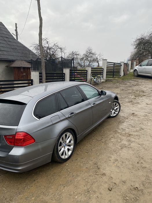 Vand bmw 318 d din 2011