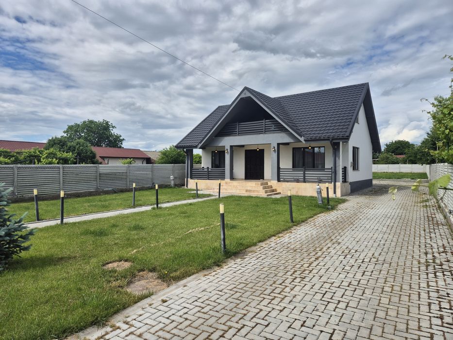 Casa noua, mobilată si utilata