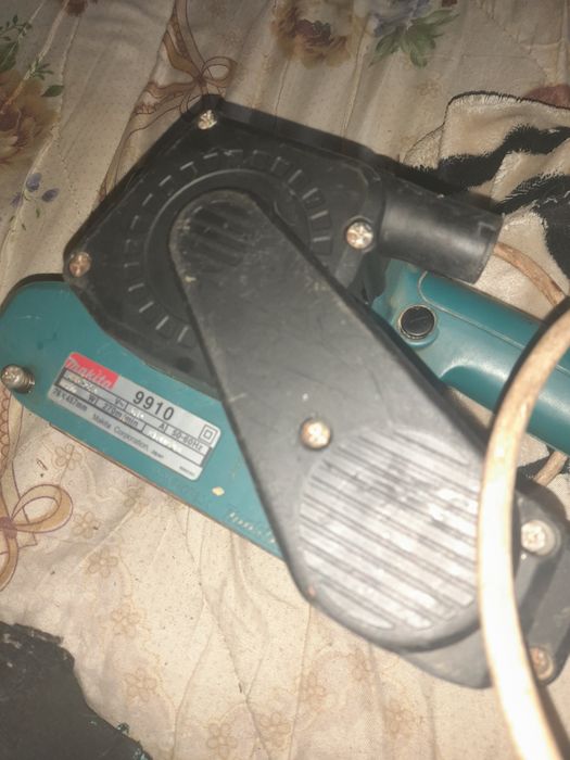 Обменяю шлифовальную машину makita , на сотовый телефон