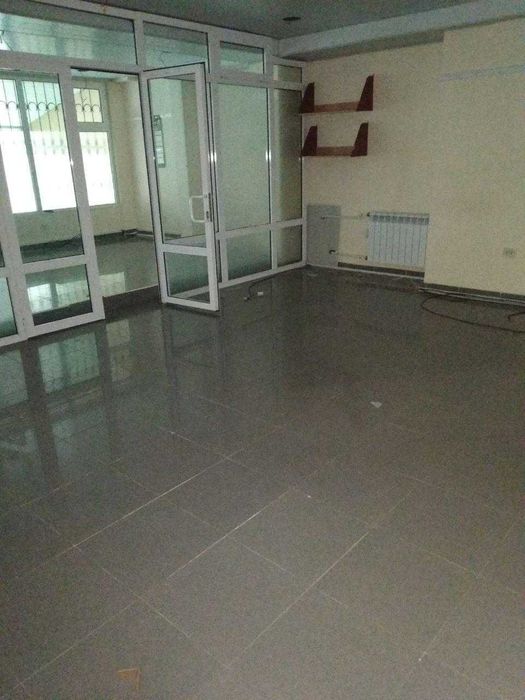 Хамза метро Новза ул.Бунедкор Чиланзар 5 й кв-л"Флагман" 179 кв.м