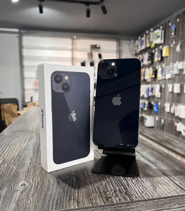iPhone 13 • 256 GB • 94% Bateria