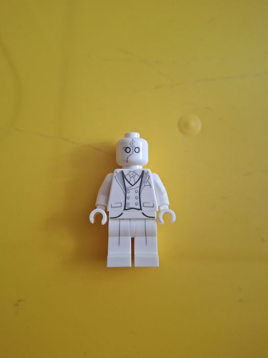 Продам лего фигурку