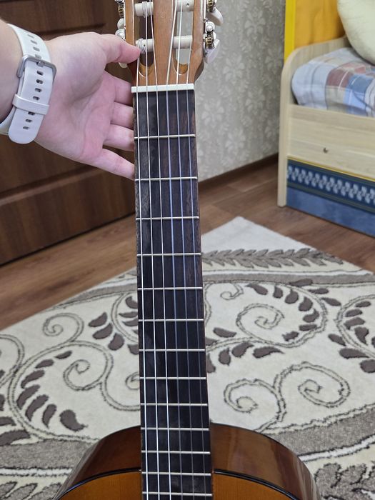 Гитара Yamaha C40 (б/у, срочно)