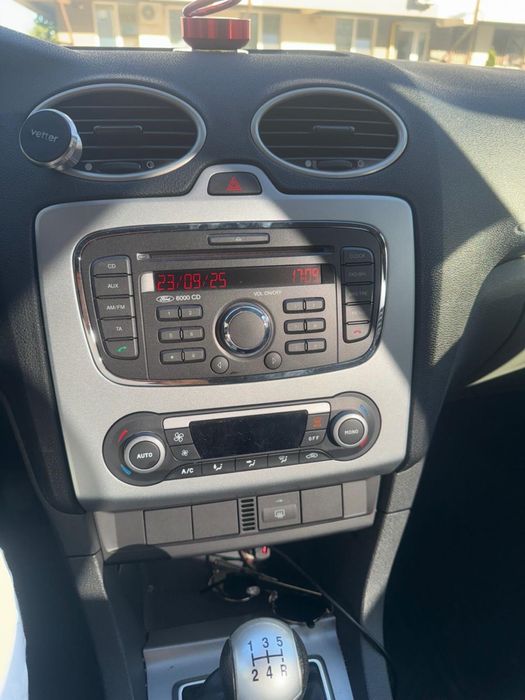 Ford focus 2  km 150.000