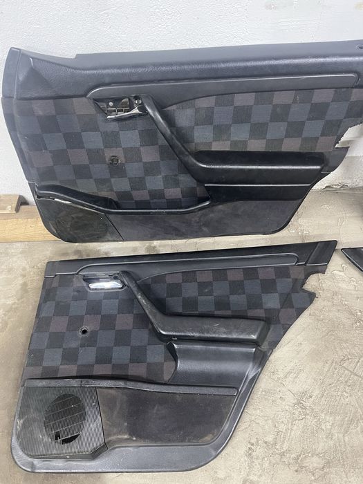 Дверные карты Мерседес w202