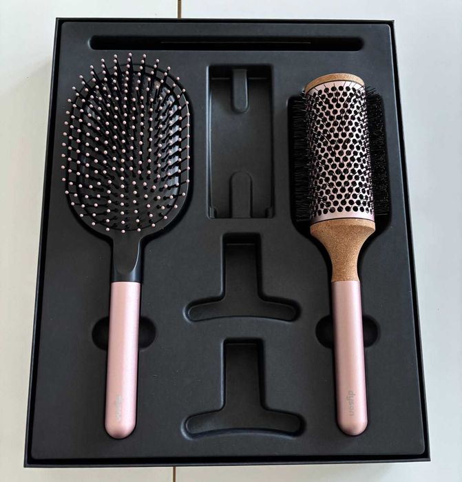 Dyson - Комплект от четка за коса и кръгла четка за придаване на обем