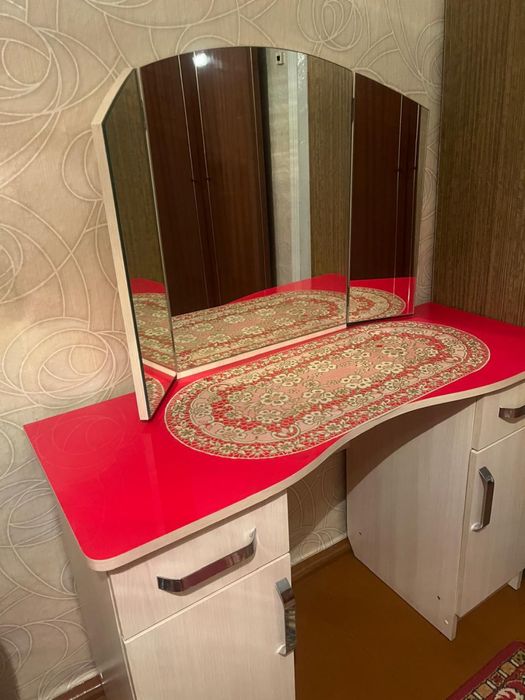 Спальный гарнитур