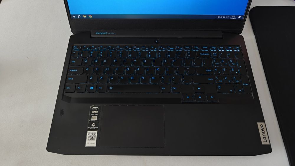 Laptopul Lenovo IdeaPad Gaming 3 15ARH05