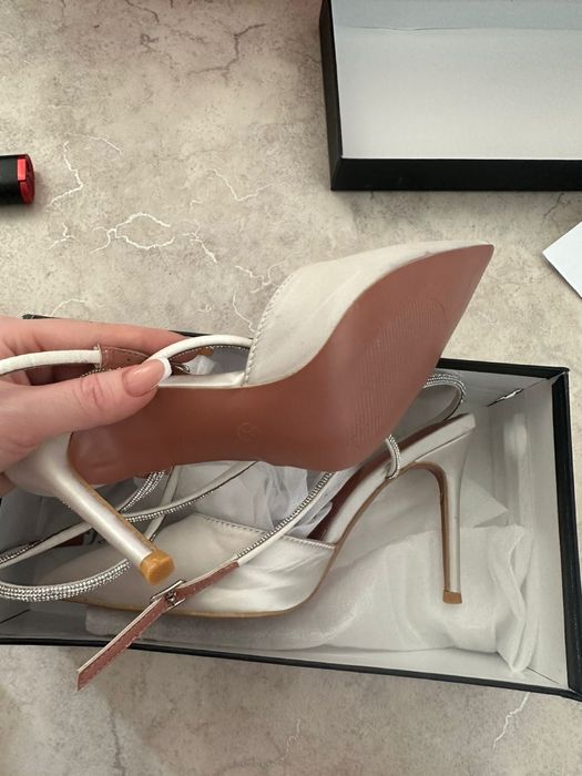 Продам каблук и шпилька