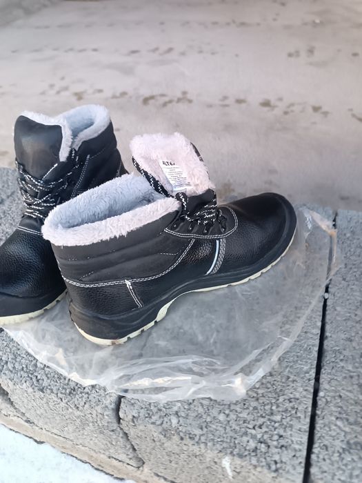 Обувь для работы