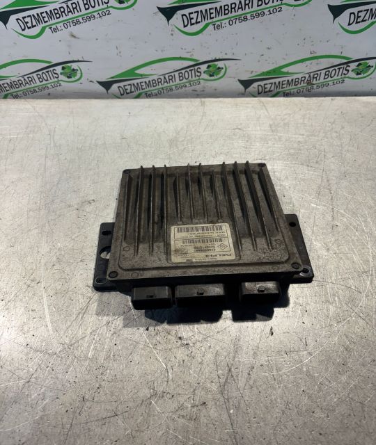 Calculator motor ECU 8200334540 Dacia Logan prima generatie