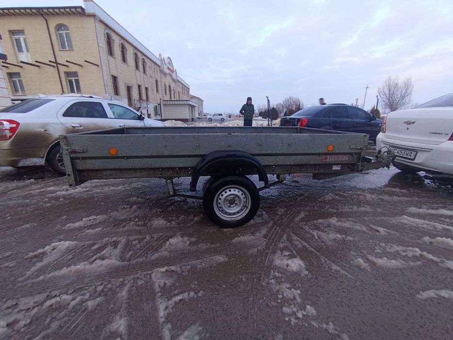 Трриллер сотлади