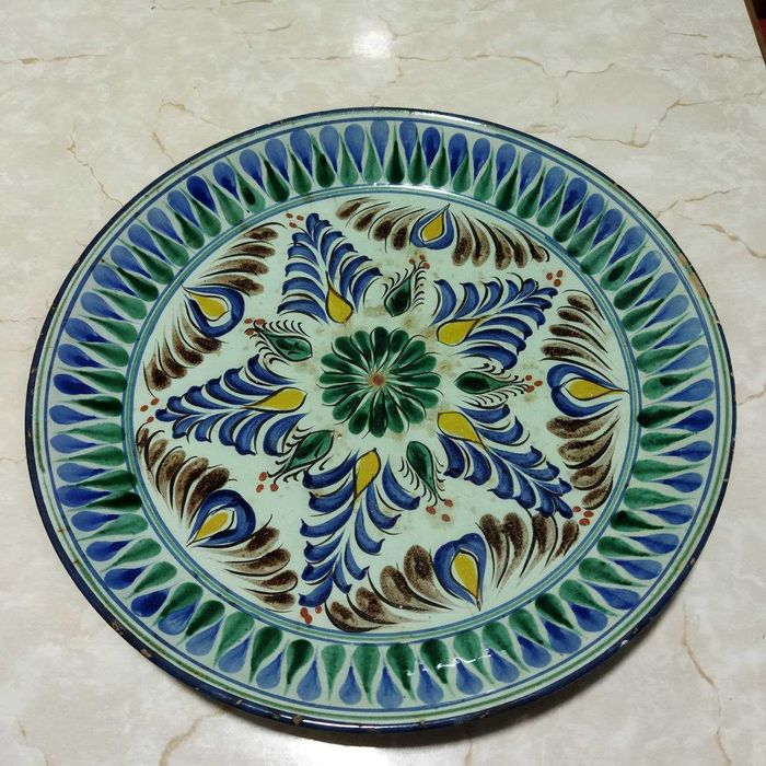 Японские тарелки, разные лаганы и новая кружка с моторчиком.