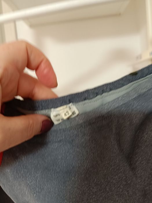 Fusta lalea gri cu imprimeu șic, M