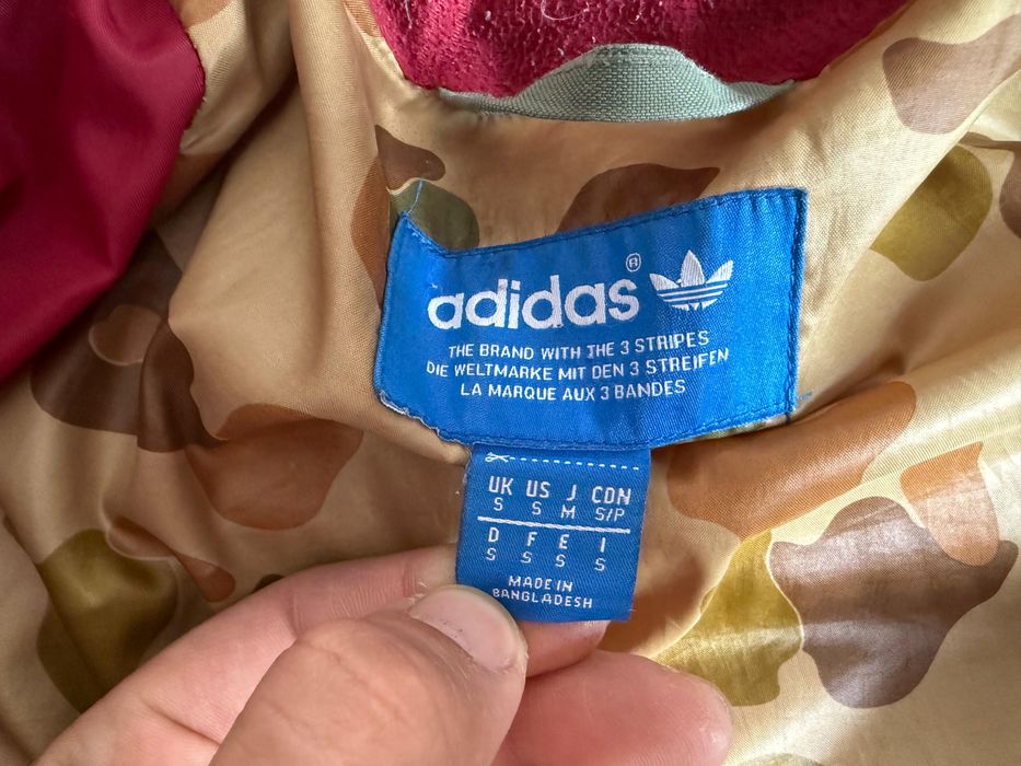 Adidas оригинал куртка лепесток
